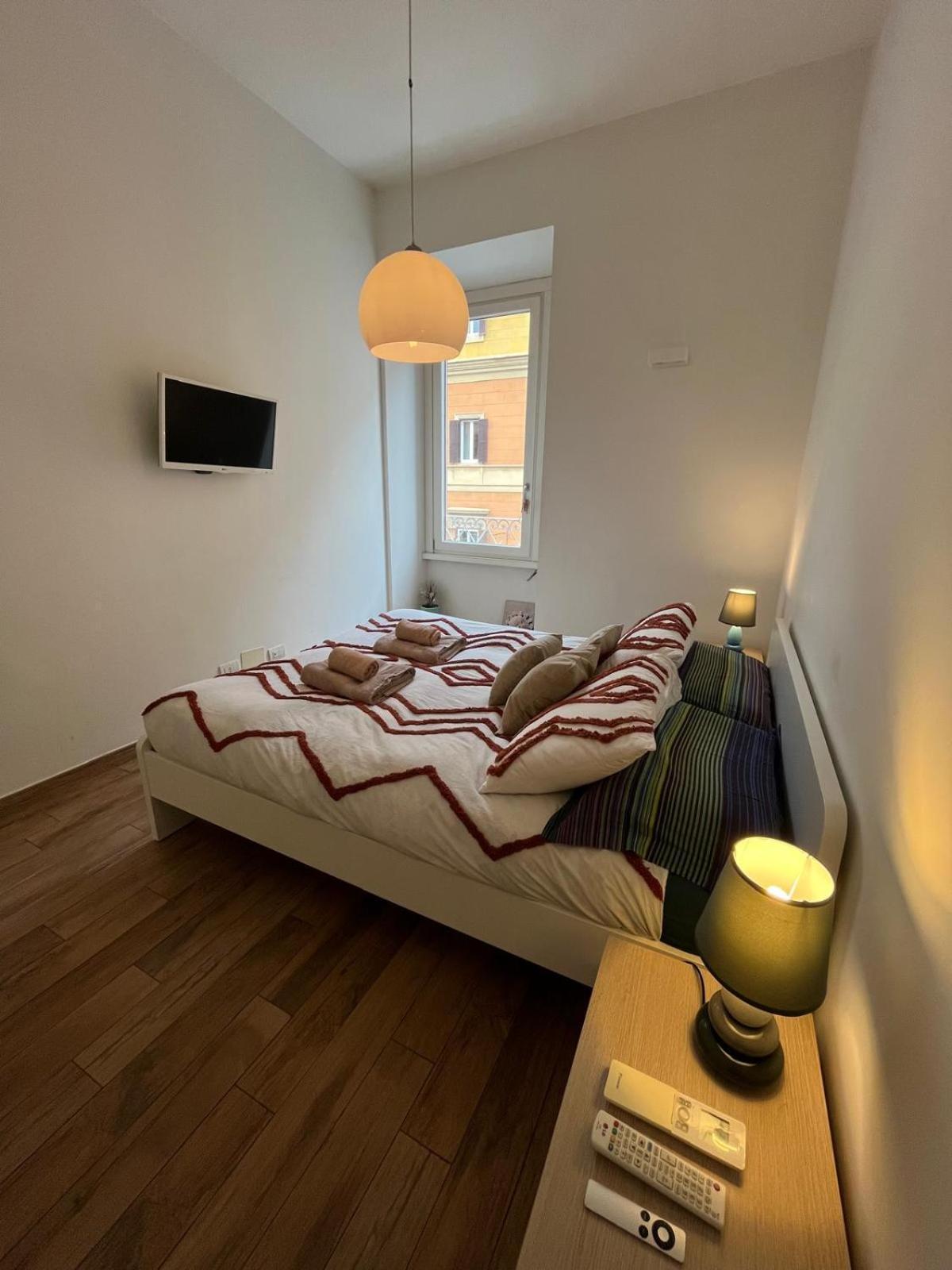 La Dolce Vita - Luxury Colosseum Boutique Apartment Roma Exterior foto